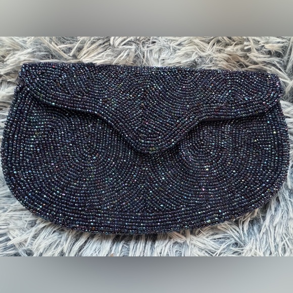 Walborg Handbags - Walborg Handmade Beaded vintage Clutch
